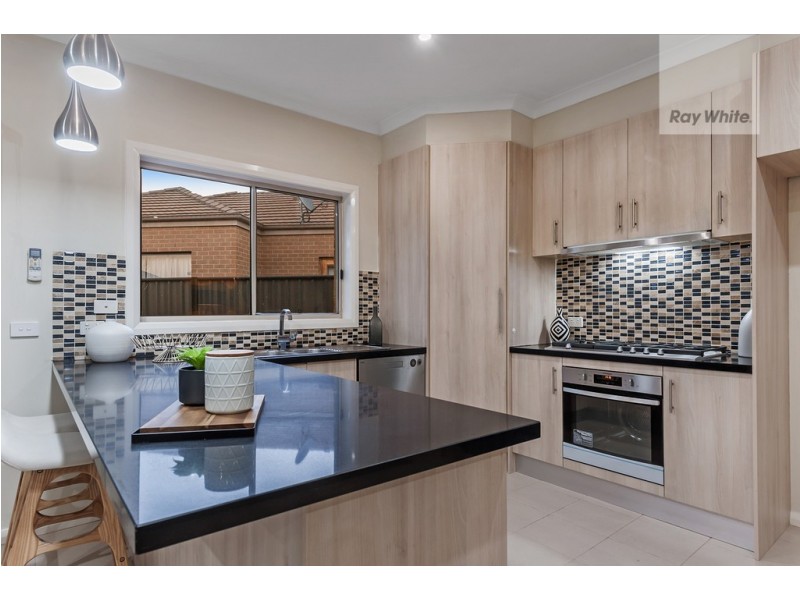 5 Elland Court, Craigieburn VIC 3064