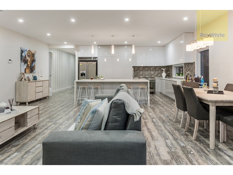 29 Lemon Myrtle Way, Craigieburn VIC 3064