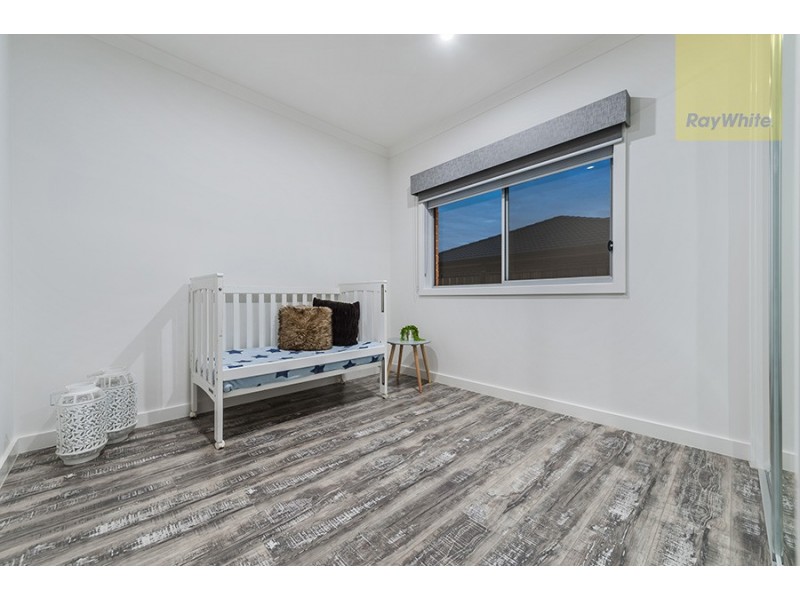 29 Lemon Myrtle Way, Craigieburn VIC 3064