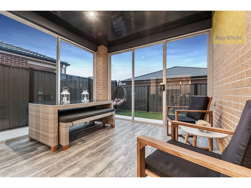 29 Lemon Myrtle Way, Craigieburn VIC 3064