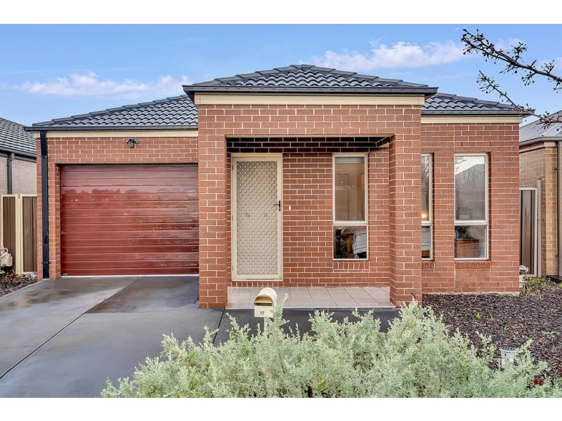 17 Acland Street, Craigieburn VIC 3064