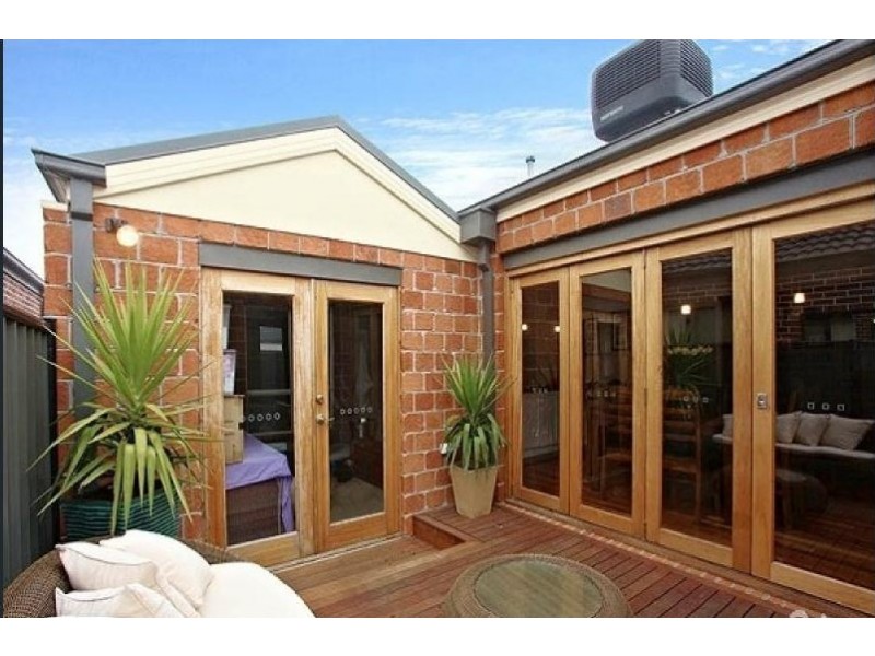 22 Ebony Circuit, Craigieburn VIC 3064