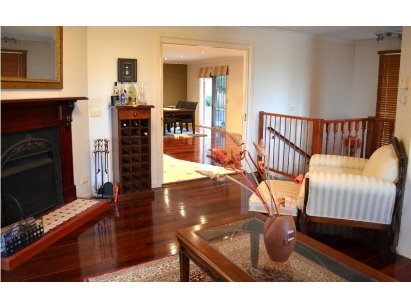 5 Solander Court, Roxburgh Park VIC 3064