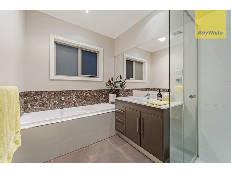 5 Blackbird Terrace, Craigieburn VIC 3064