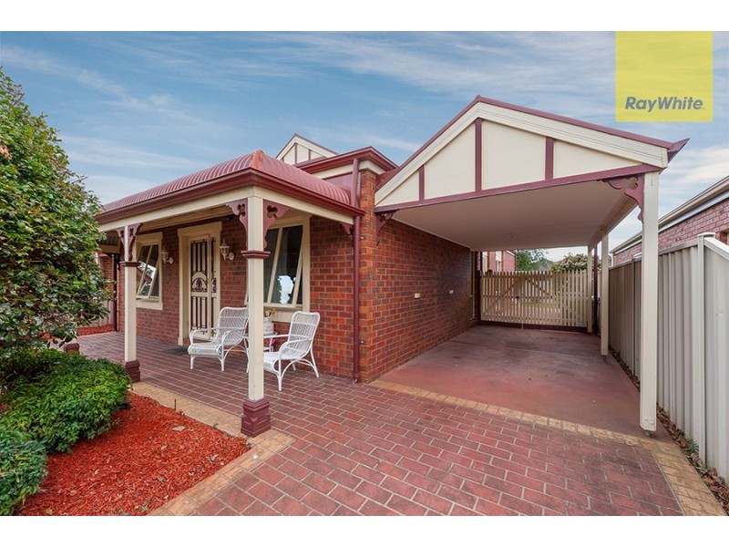 24 Willmott Drive, Craigieburn VIC 3064
