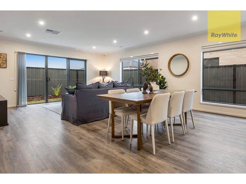 12 Pioneer Street, Craigieburn VIC 3064