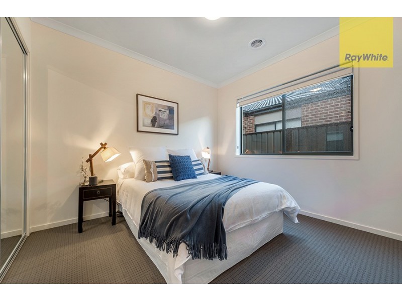 12 Pioneer Street, Craigieburn VIC 3064