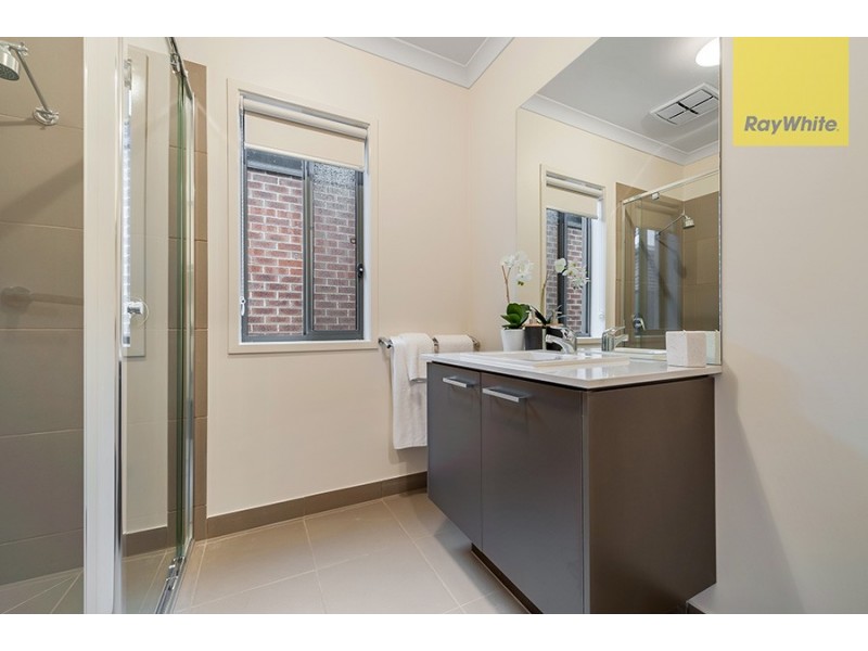 12 Pioneer Street, Craigieburn VIC 3064