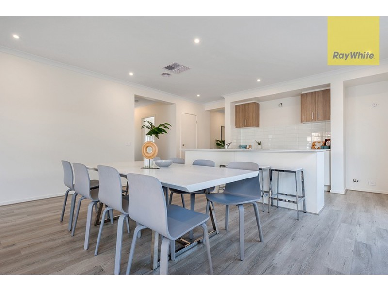 5 Angove Street, Craigieburn VIC 3064