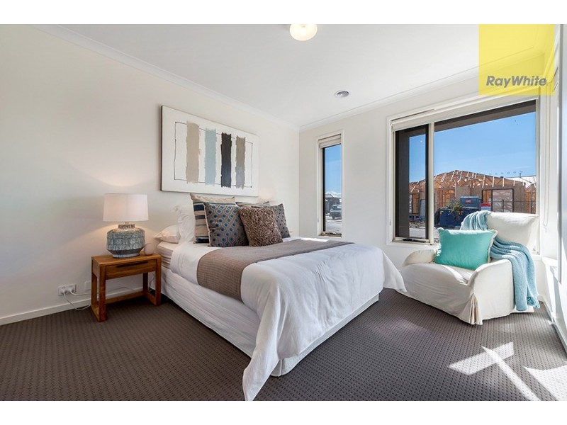 5 Angove Street, Craigieburn VIC 3064