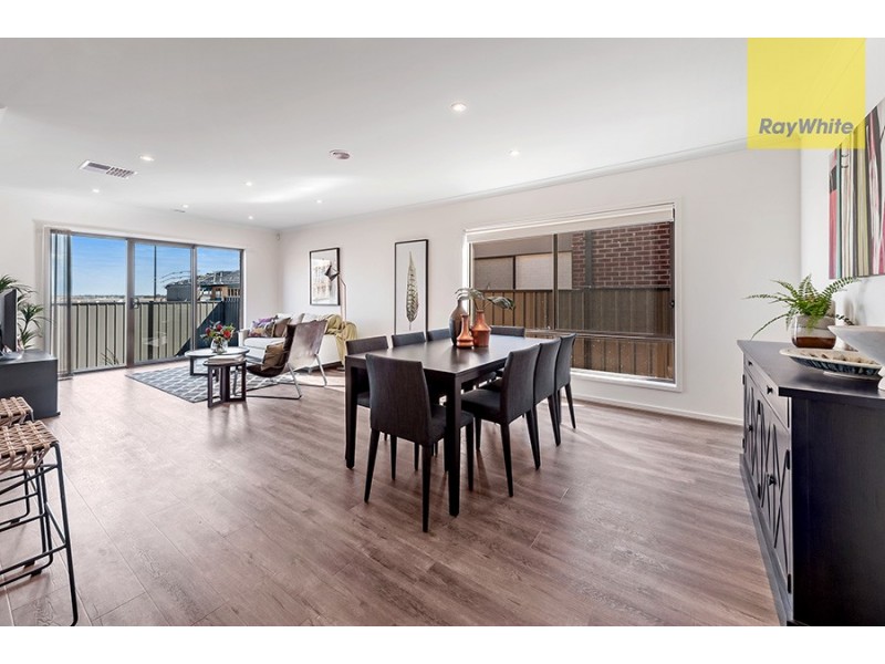 9 Angove Street, Craigieburn VIC 3064