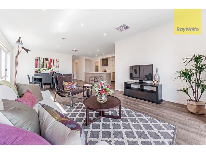 9 Angove Street, Craigieburn VIC 3064