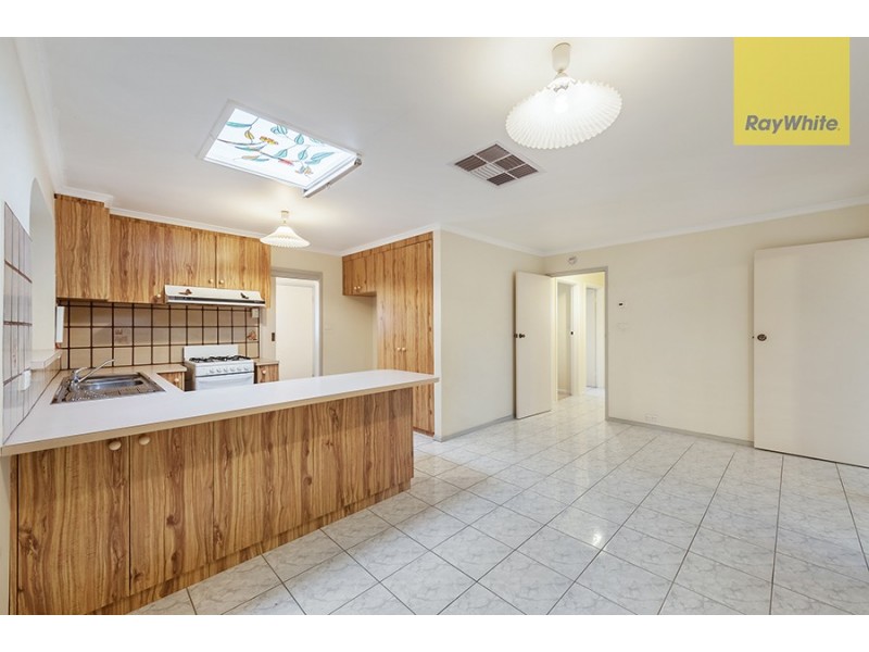 4 Bede Court, Gladstone Park VIC 3043