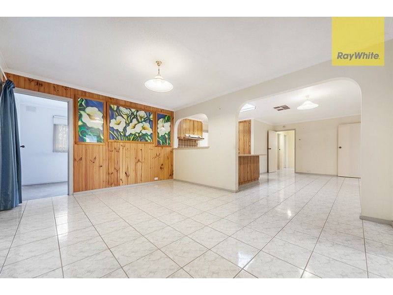 4 Bede Court, Gladstone Park VIC 3043