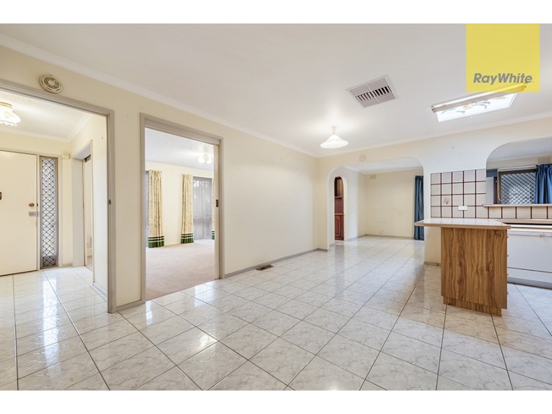 4 Bede Court, Gladstone Park VIC 3043