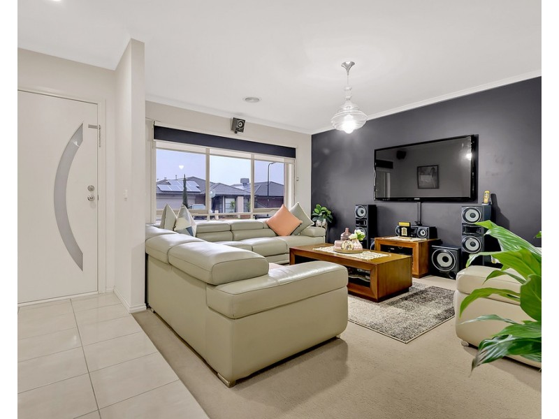 65 Thoresby Circuit, Craigieburn VIC 3064