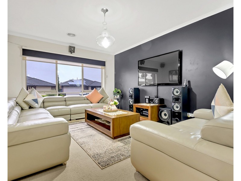 65 Thoresby Circuit, Craigieburn VIC 3064