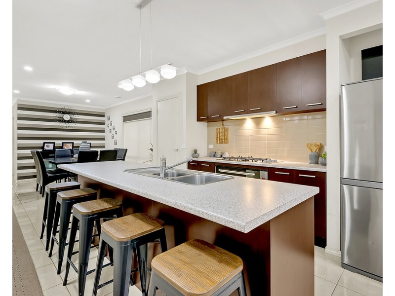 65 Thoresby Circuit, Craigieburn VIC 3064