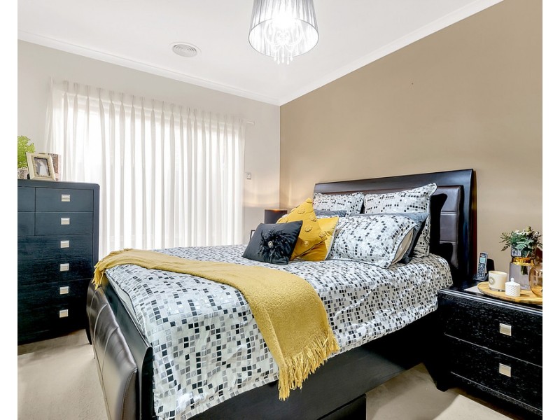 65 Thoresby Circuit, Craigieburn VIC 3064