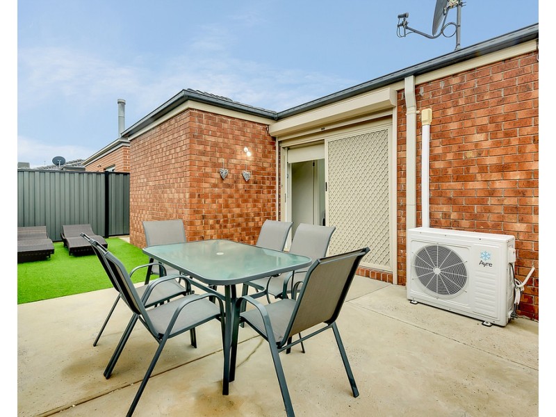 65 Thoresby Circuit, Craigieburn VIC 3064