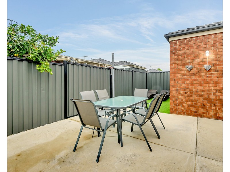 65 Thoresby Circuit, Craigieburn VIC 3064