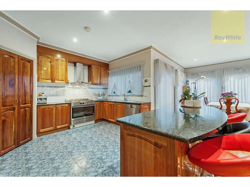 11 Thomas Street, Roxburgh Park VIC 3064