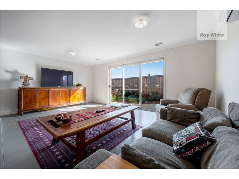 1 Selkirk Way, Mickleham VIC 3064