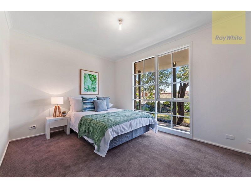 18 Cimberwood Drive, Craigieburn VIC 3064