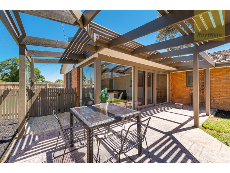 18 Cimberwood Drive, Craigieburn VIC 3064