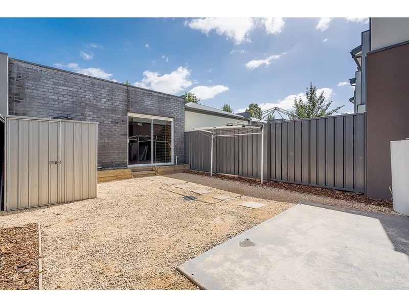 3/33 Kirkstead Grove, Craigieburn VIC 3064
