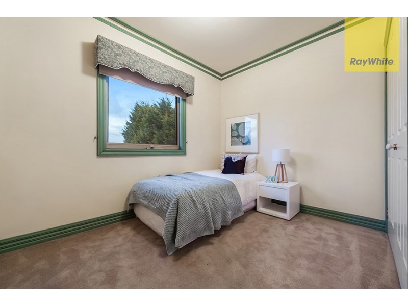2 Simmonds Place, Roxburgh Park VIC 3064