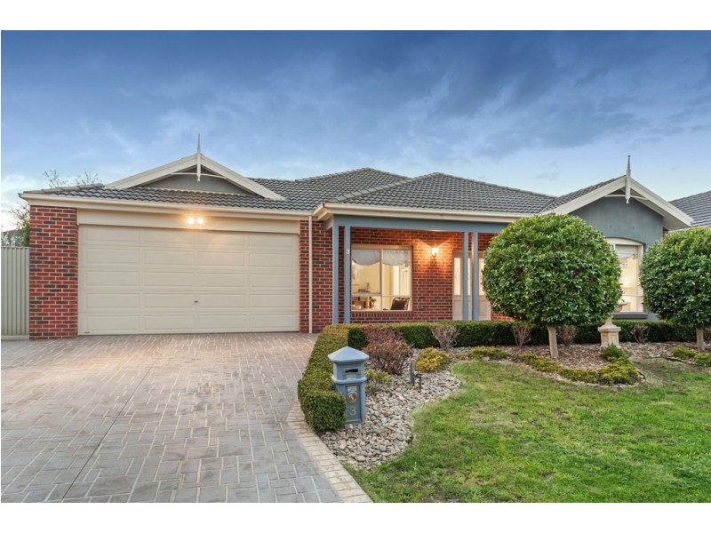 3 St Cloud Green, Craigieburn VIC 3064
