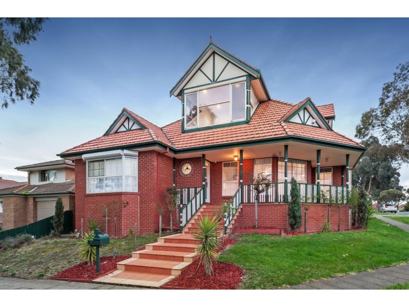 16 Pickersgill Crescent, Roxburgh Park VIC 3064