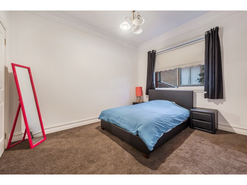 16 Pickersgill Crescent, Roxburgh Park VIC 3064