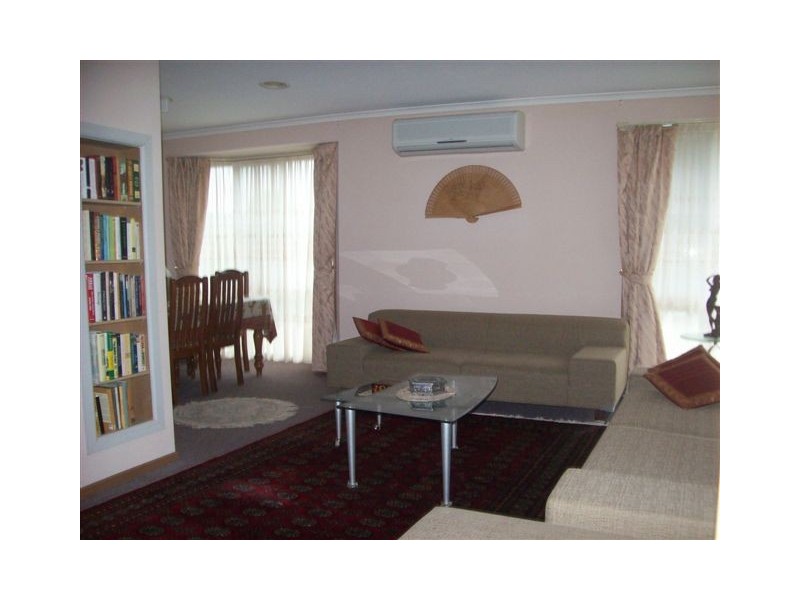 12 Plymouth court, Craigieburn VIC 3064