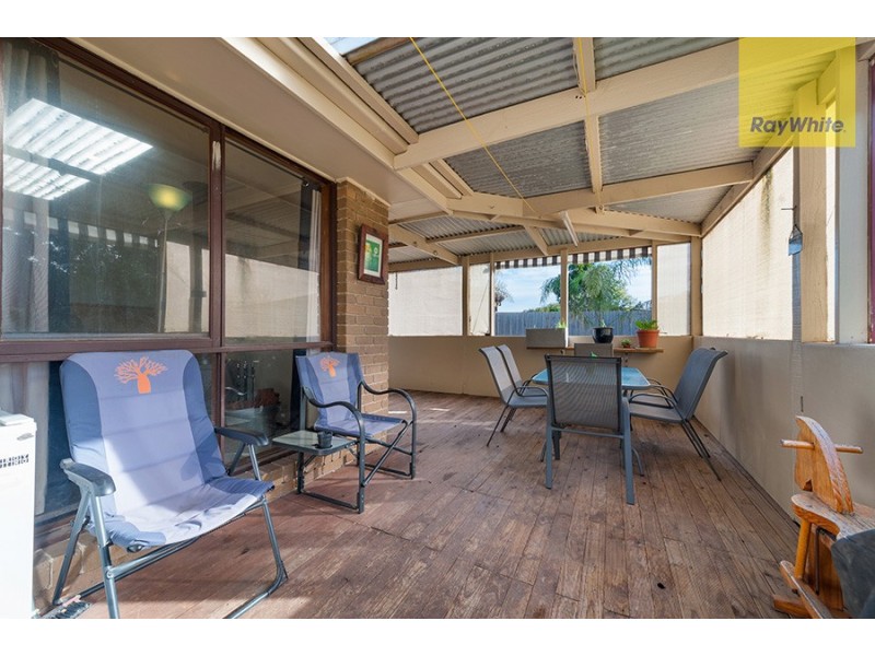 10 Brampton Close, Craigieburn VIC 3064