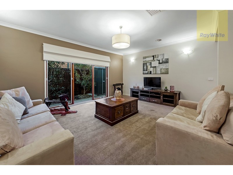 10 Wisteria Avenue, Craigieburn VIC 3064