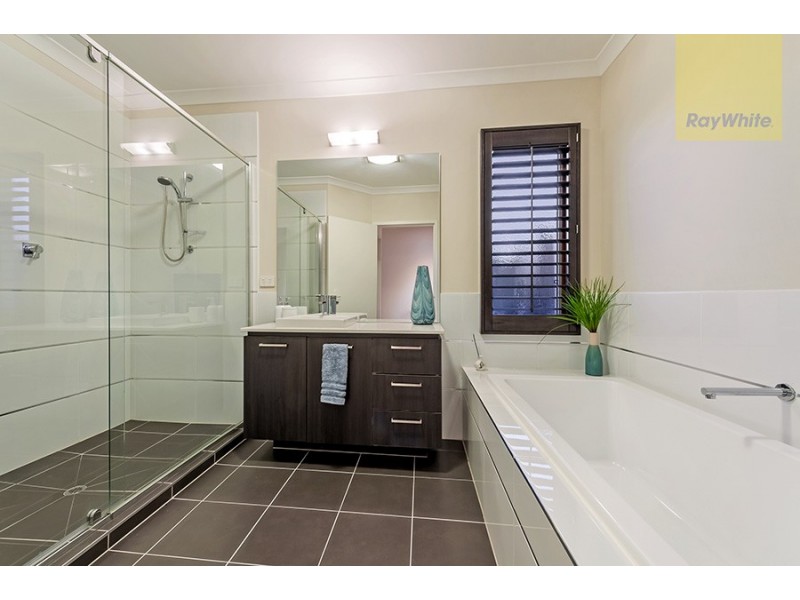 10 Wisteria Avenue, Craigieburn VIC 3064