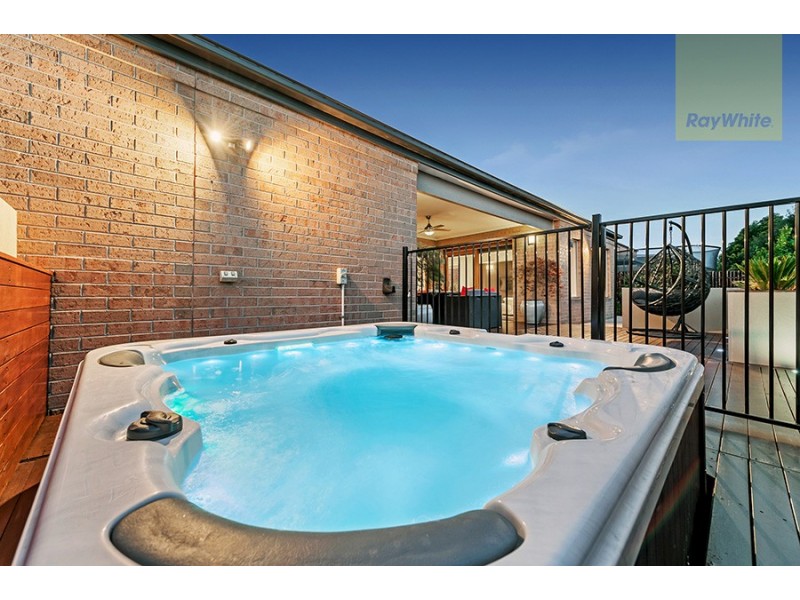 10 Wisteria Avenue, Craigieburn VIC 3064