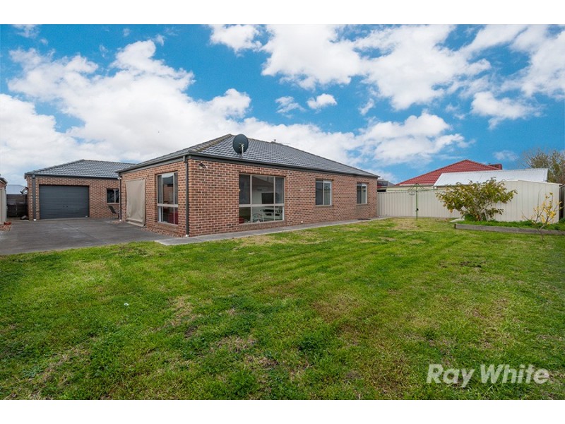 5 Sage Hills Place, Craigieburn VIC 3064