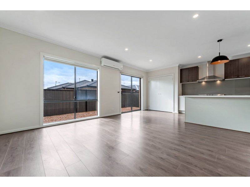 5 Iceberg Drive, Mernda VIC 3754