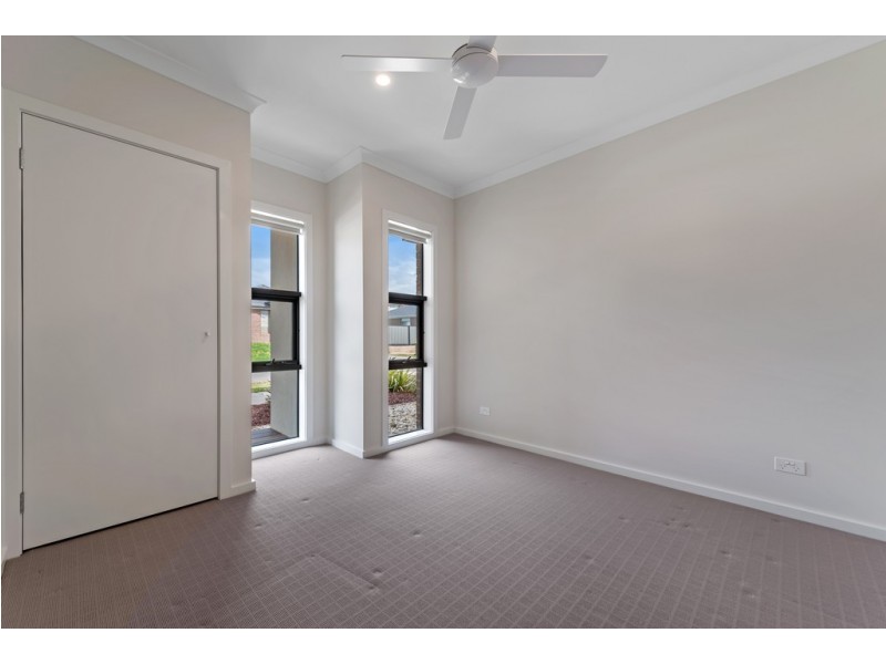 5 Iceberg Drive, Mernda VIC 3754