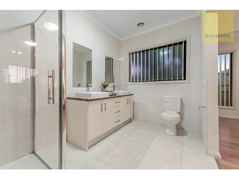 17 Northumberland Circuit, Craigieburn VIC 3064