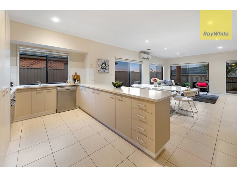 52 Balyang Way, Craigieburn VIC 3064