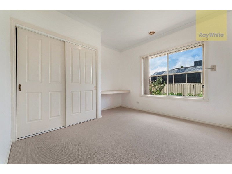 67 Lockwood Drive, Roxburgh Park VIC 3064