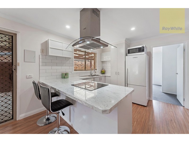 9 Marsden Walk, Roxburgh Park VIC 3064