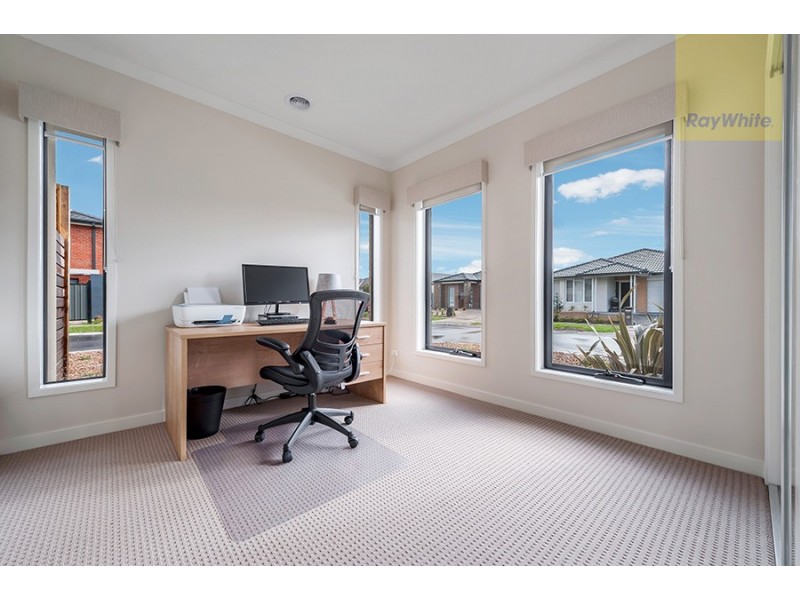 12 Bluebell Drive, Craigieburn VIC 3064