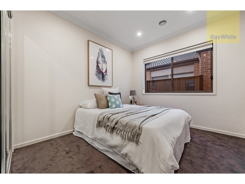 7 Kangaroo Road, Craigieburn VIC 3064