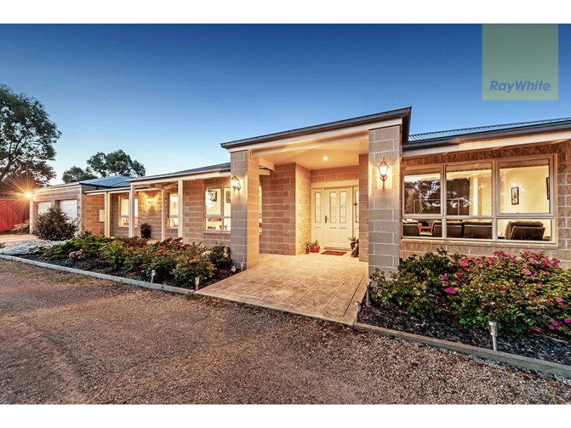 8 Vista Court, Heathcote Junction VIC 3758