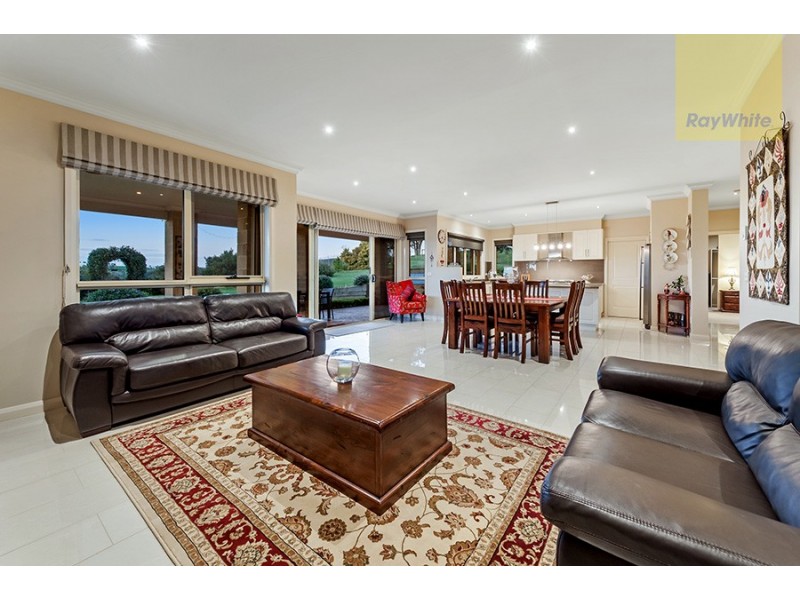 8 Vista Court, Heathcote Junction VIC 3758